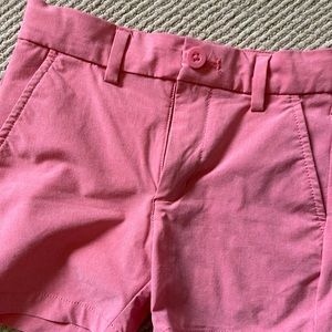 Vineyard vines performance (dri-fit) shorts size 3